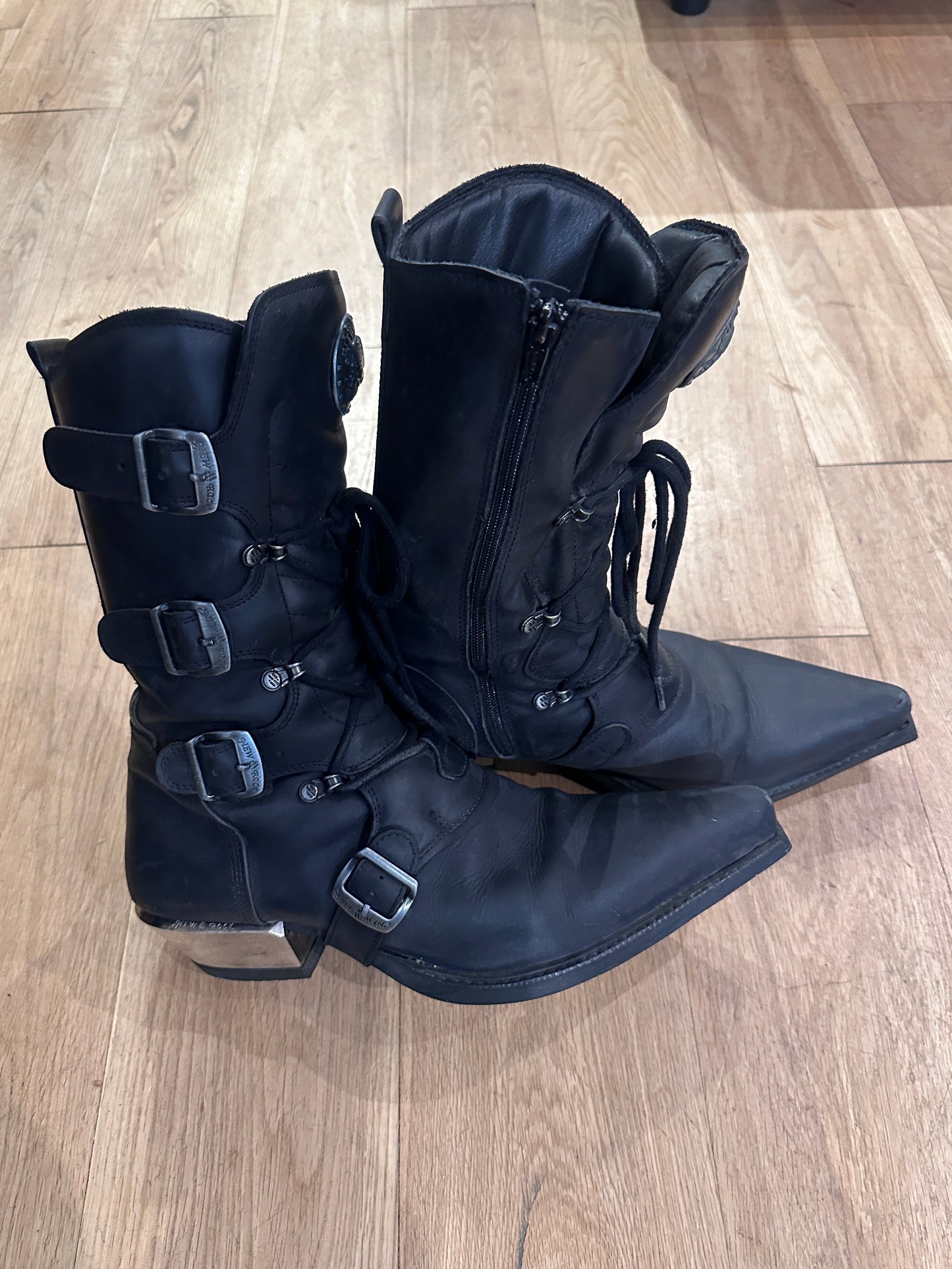Vintage Newrock Metal-Toe Cowboy Boots