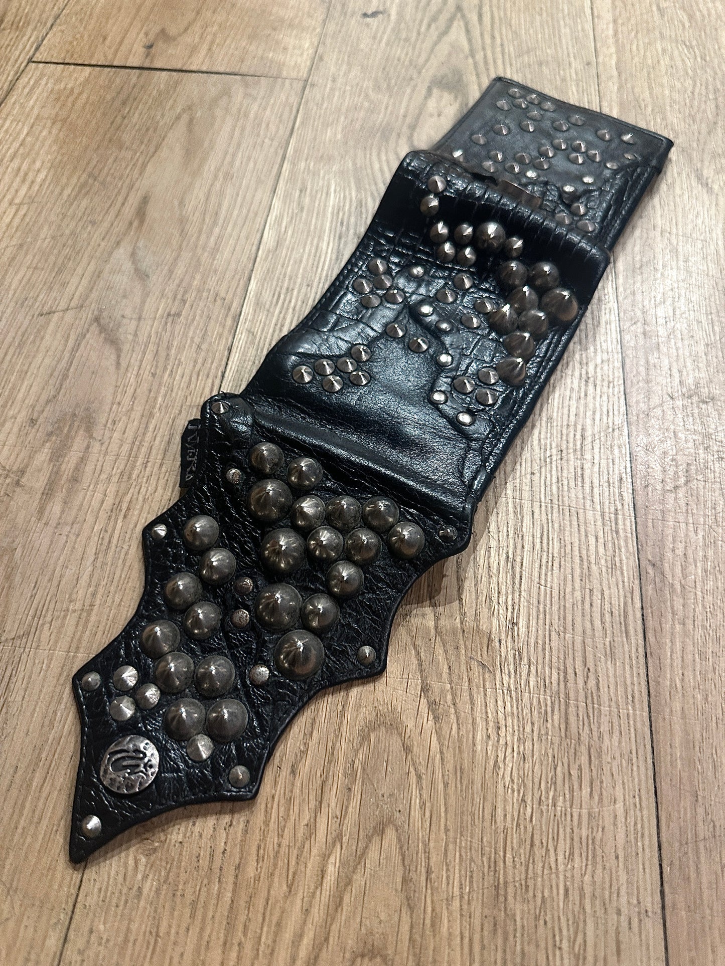 KmRii 2008 Studded Leather Crocodile Embossed Wallet