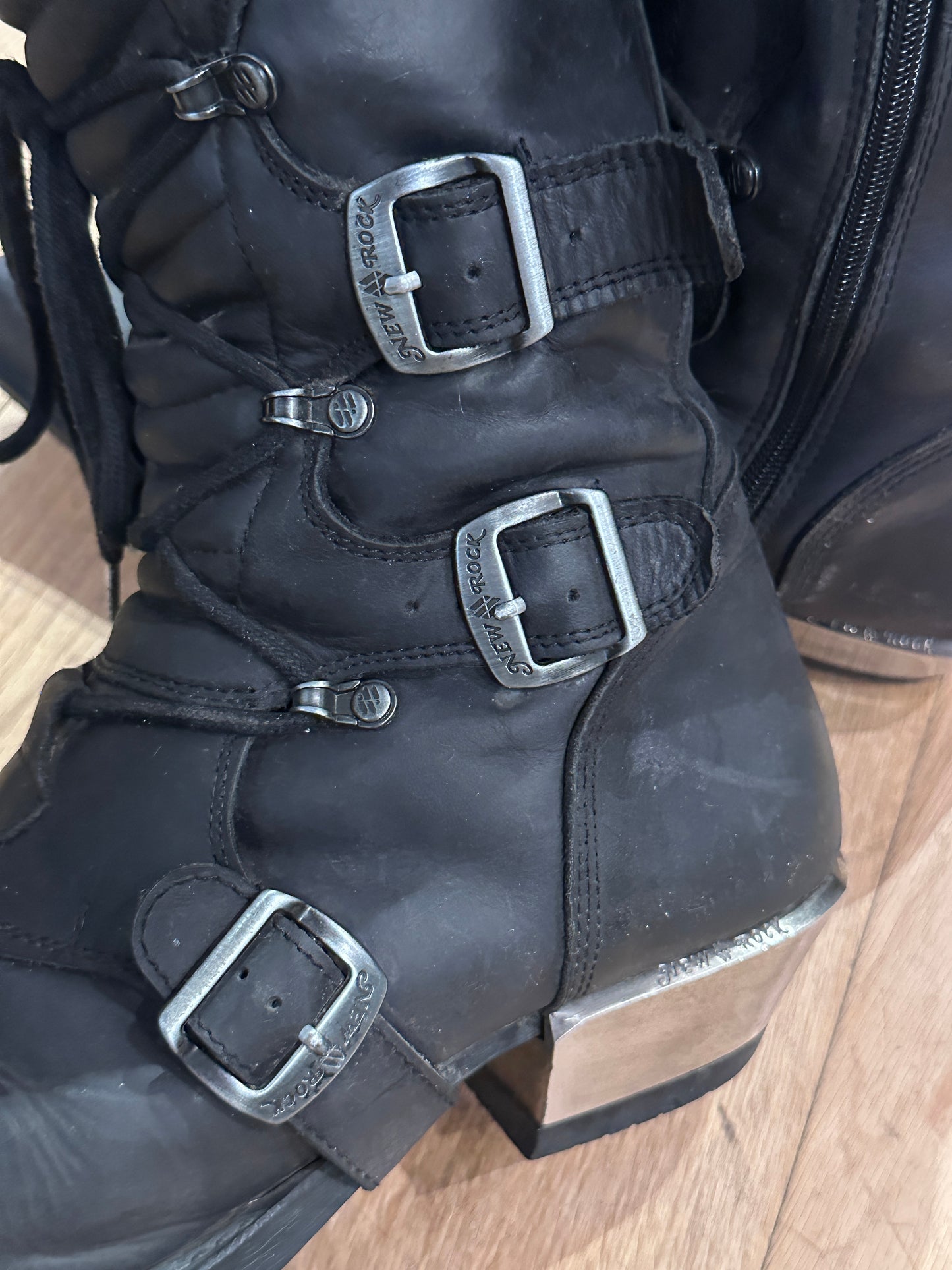 Vintage Newrock Metal-Toe Cowboy Boots