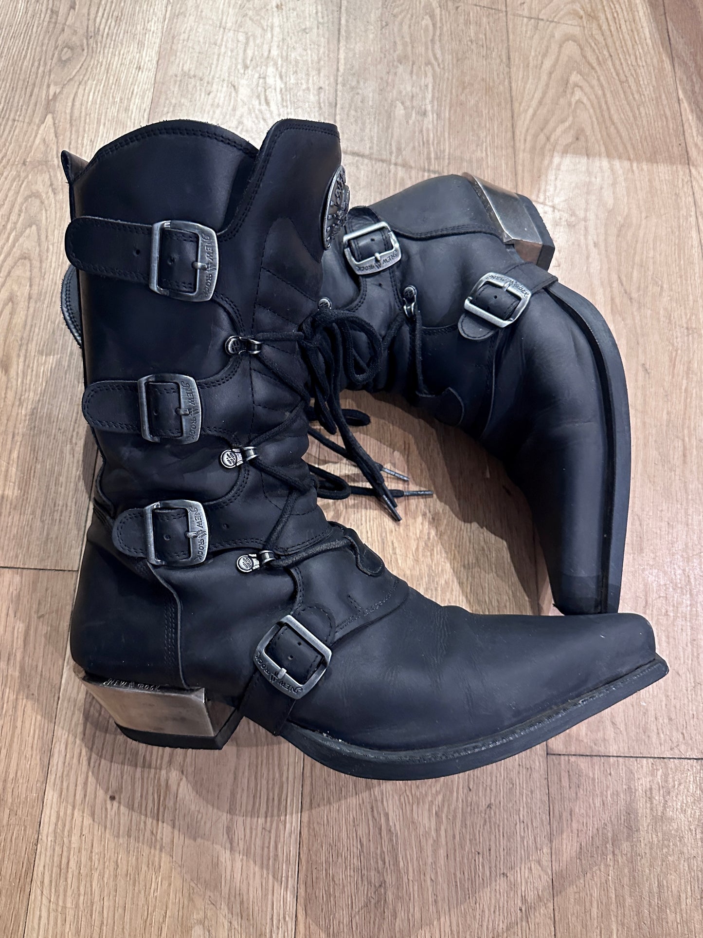 Vintage Newrock Metal-Toe Cowboy Boots